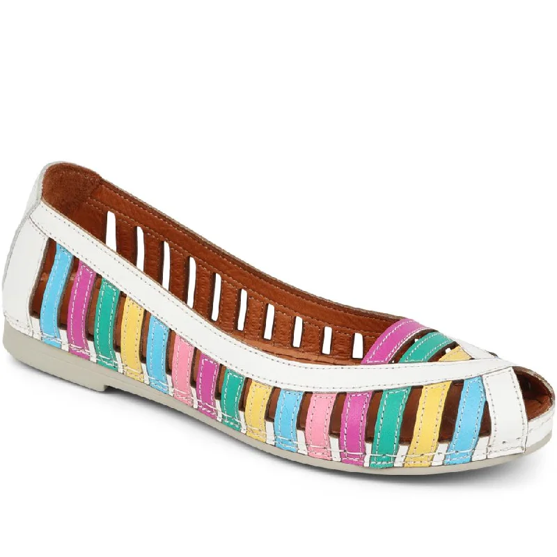 Women's casual shoes with buckles for a classic touch Leather Open-Toe Pumps - KARY39027 / 325 506 Women's casual shoes with buckles for a classic touch Leather Open-Toe Pumps - KARY39027 / 325 506