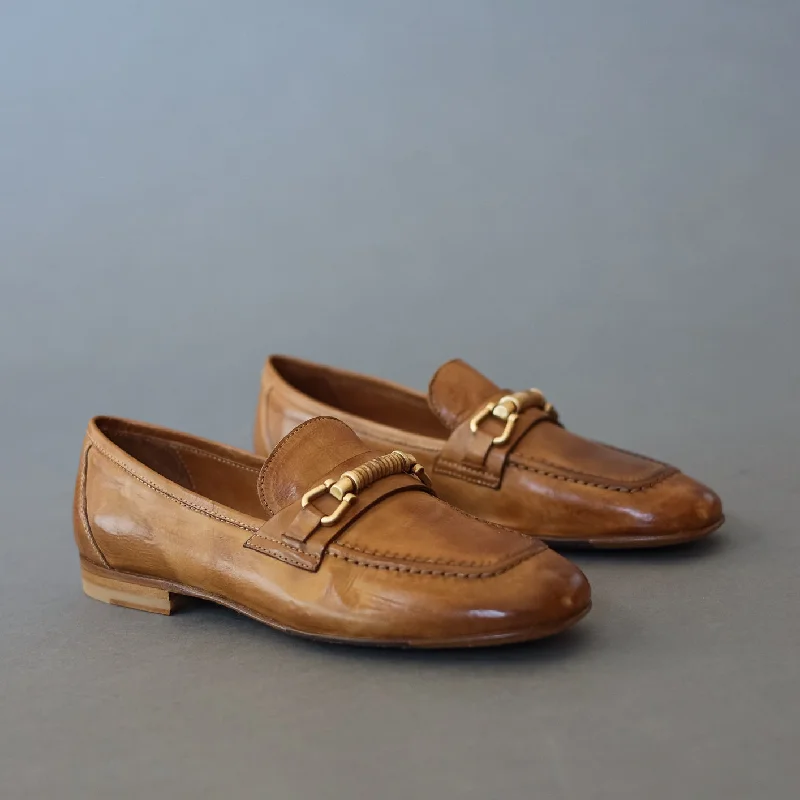 Women's Metallic Foil - Finish Loafers in Gold for a Glamorous Night Out 5700 tan