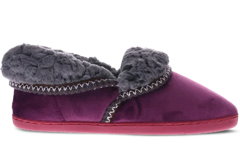 Women's Slippers with a Quilted Pattern in Gray for Added Style Women's Slippers with a Quilted Pattern in Gray for Added Style Scholl Orthaheel Snuggle Womens Comfortable Supportive Indoor Slippers Women's Slippers with a Quilted Pattern in Gray for Added Style Women's Slippers with a Quilted Pattern in Gray for Added Style Scholl Orthaheel Snuggle Womens Comfortable Supportive Indoor Slippers