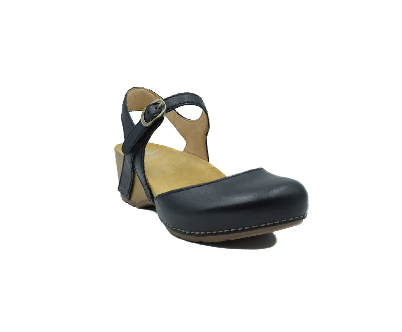 Child - Friendly Women's Sandals with a Secure Buckle in Purple for Moms on the GoDANSKO Tiffani Child - Friendly Women's Sandals with a Secure Buckle in Purple for Moms on the GoDANSKO Tiffani