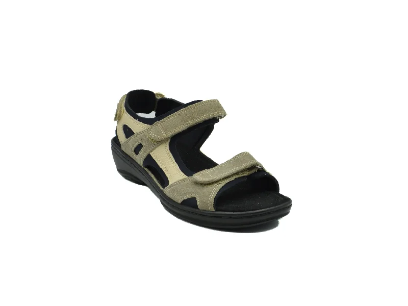 Women's Sandals with a Floral - Printed Upper in Pink for a Feminine Spring LookFIDELIO Gini Women's Sandals with a Floral - Printed Upper in Pink for a Feminine Spring LookFIDELIO Gini