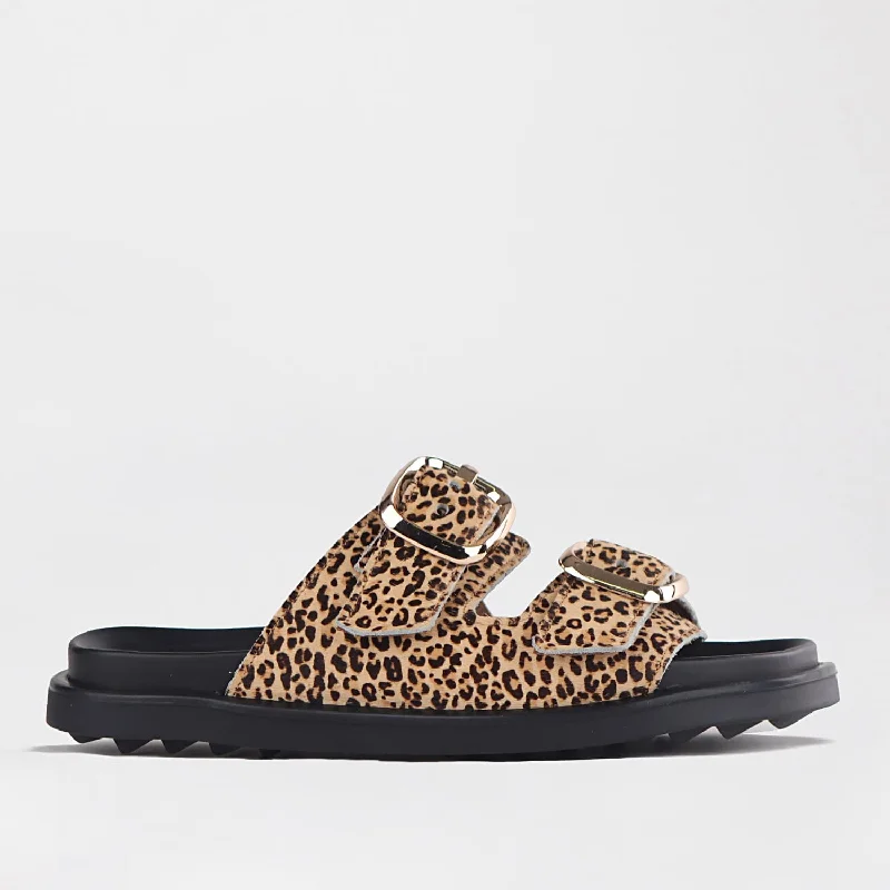 Anti - Slip Women's Sandals with a Grooved Sole in Green for Outdoor AdventuresDouble Buckle Birk Mules in Cheetah Print - 12681 Anti - Slip Women's Sandals with a Grooved Sole in Green for Outdoor AdventuresDouble Buckle Birk Mules in Cheetah Print - 12681