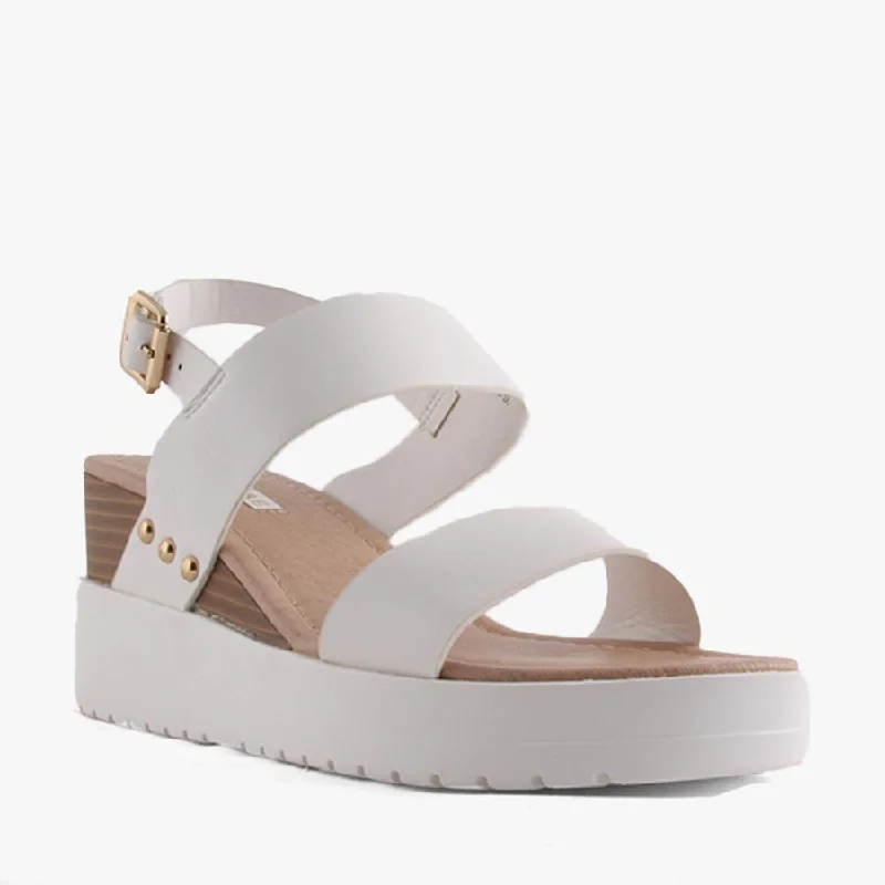 Women's Sandals with a Floral - Printed Upper in Pink for a Feminine Spring LookMALIBU WHITE Women's Sandals with a Floral - Printed Upper in Pink for a Feminine Spring LookMALIBU WHITE