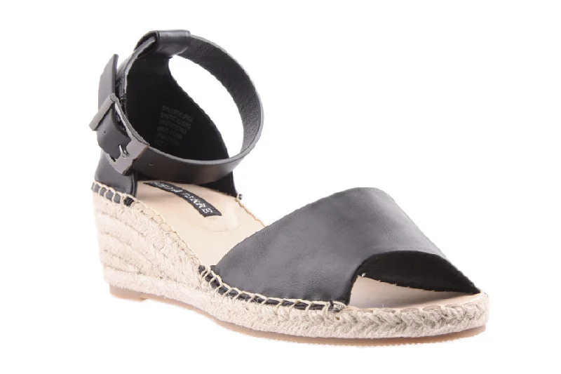 Women's Ankle - Strap Sandals with a Block Heel in Red for a Sophisticated StyleMASSAI BLACK Women's Ankle - Strap Sandals with a Block Heel in Red for a Sophisticated StyleMASSAI BLACK