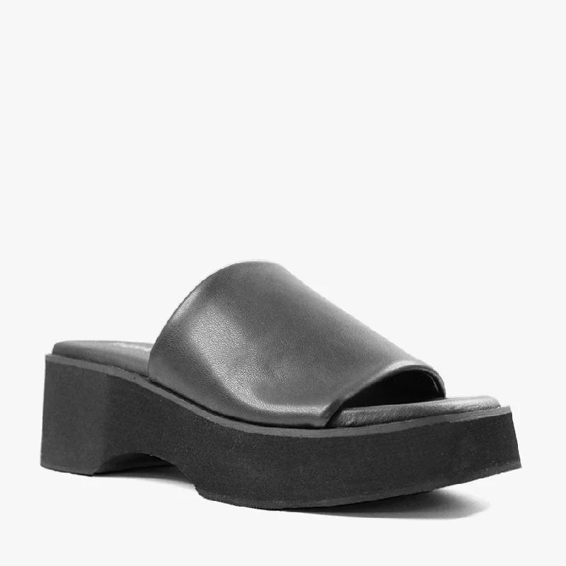Waterproof Women's Rubber Beach Sandals with Arch Support in Blue for Water ActivitiesNAOMI BLACK Waterproof Women's Rubber Beach Sandals with Arch Support in Blue for Water ActivitiesNAOMI BLACK