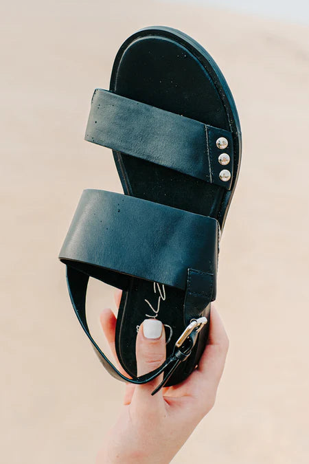 Women's Sandals with a Glitter - Coated Strap in Gold for a Sparkly Summer OutfitPoppy Women's Sandals with a Glitter - Coated Strap in Gold for a Sparkly Summer OutfitPoppy