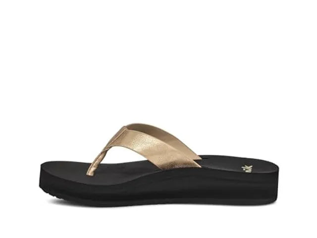 Women's Cork - Soled Espadrille Sandals with a Rope - Trimmed Upper in Navy for a Summer VibeSanuk Womens Sandals Highland Metallic Women's Cork - Soled Espadrille Sandals with a Rope - Trimmed Upper in Navy for a Summer VibeSanuk Womens Sandals Highland Metallic