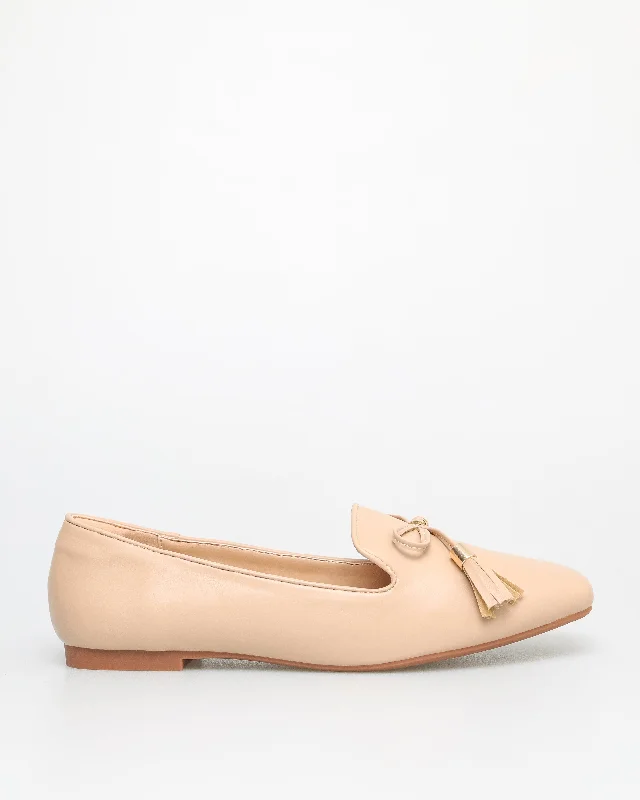 Women's Cork - Soled Espadrille Sandals with a Rope - Trimmed Upper in Navy for a Summer VibeTomaz FL082 Ladies Bow Flats (Beige) Women's Cork - Soled Espadrille Sandals with a Rope - Trimmed Upper in Navy for a Summer VibeTomaz FL082 Ladies Bow Flats (Beige)