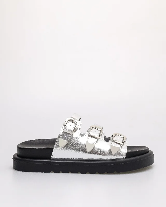 Women's Thong Sandals with a Beaded Design in Multicolor for a Beachy AestheticTomaz NN397 Ladies Triple Strap Sandals (Silver) Women's Thong Sandals with a Beaded Design in Multicolor for a Beachy AestheticTomaz NN397 Ladies Triple Strap Sandals (Silver)
