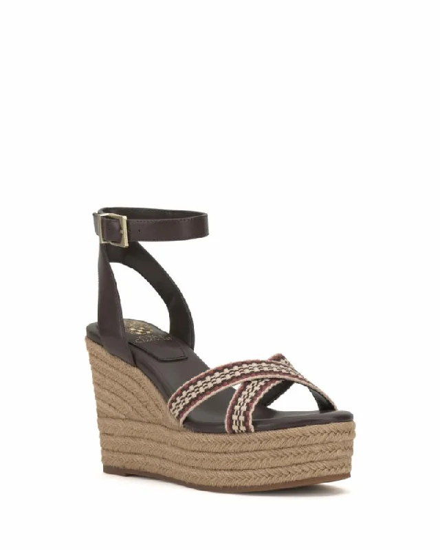 Women's Flat Slide Sandals with a Memory Foam Insole in White for All - Day ComfortVince Camuto FETTANAS COGNAC MULTI ROOT BEER/SQUARE Women's Flat Slide Sandals with a Memory Foam Insole in White for All - Day ComfortVince Camuto FETTANAS COGNAC MULTI ROOT BEER/SQUARE