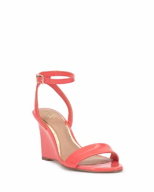 Sustainable Women's Recycled Material Sandals in Beige for Eco - Conscious ShoppersVince Camuto JEFANY PEACH POP/SOFT PAT Sustainable Women's Recycled Material Sandals in Beige for Eco - Conscious ShoppersVince Camuto JEFANY PEACH POP/SOFT PAT