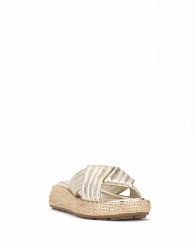 Anti - Slip Women's Sandals with a Grooved Sole in Green for Outdoor AdventuresVince Camuto LUESDA LIGHT GOLD/SOFT GOAT METALLIC Anti - Slip Women's Sandals with a Grooved Sole in Green for Outdoor AdventuresVince Camuto LUESDA LIGHT GOLD/SOFT GOAT METALLIC
