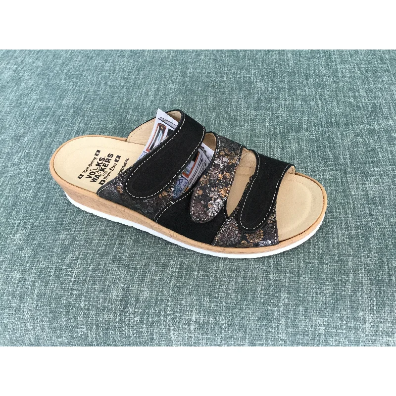 Shock - Absorbing Women's Sandals with a Soft Insole in Black for Active LifestylesVolks Walker 4221 Shock - Absorbing Women's Sandals with a Soft Insole in Black for Active LifestylesVolks Walker 4221