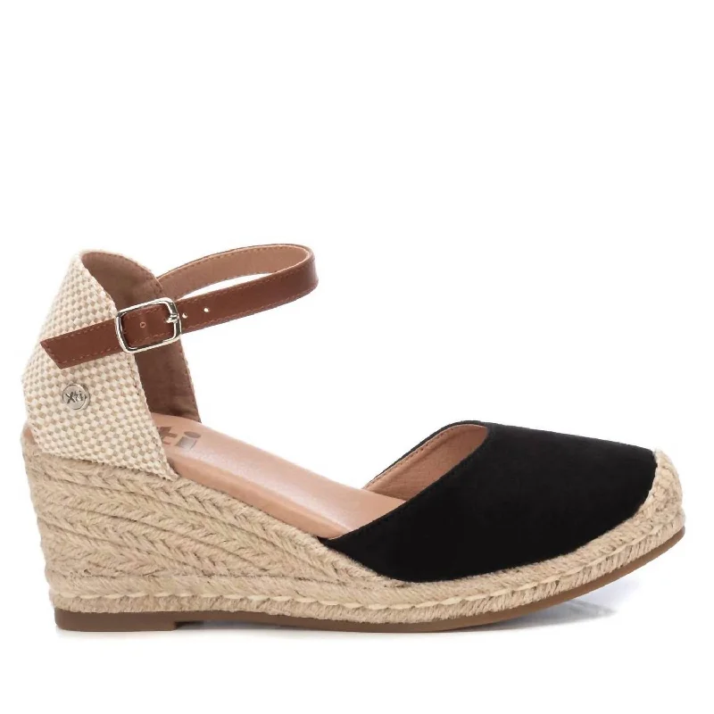 Women's Strappy Gladiator Sandals with Buckle Closures in Tan for a Boho Look Women's Strappy Gladiator Sandals with Buckle Closures in Tan for a Boho Look Women's Ankle - Strap Sandals with a Block Heel in Red for a Sophisticated StyleWomen's Wedge Sandals In Black Women's Strappy Gladiator Sandals with Buckle Closures in Tan for a Boho Look Women's Strappy Gladiator Sandals with Buckle Closures in Tan for a Boho Look Women's Ankle - Strap Sandals with a Block Heel in Red for a Sophisticated StyleWomen's Wedge Sandals In Black