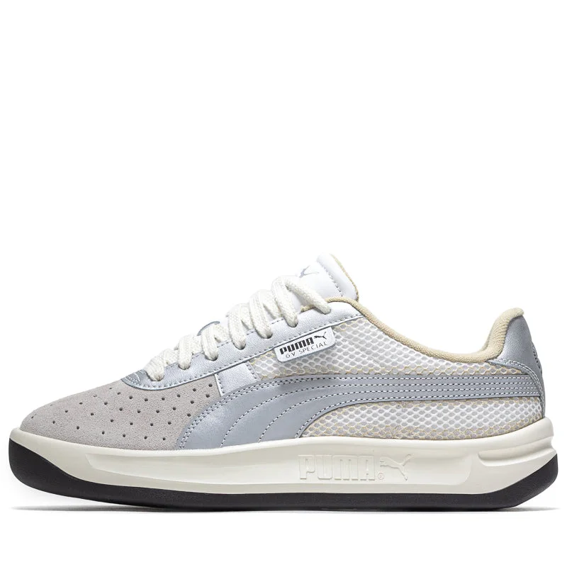 Foldable Women's Travel Sneakers for Compact Storage in LuggageLost Management Cities x Puma GV Special - Warm White/Cool Mid Grey Foldable Women's Travel Sneakers for Compact Storage in LuggageLost Management Cities x Puma GV Special - Warm White/Cool Mid Grey