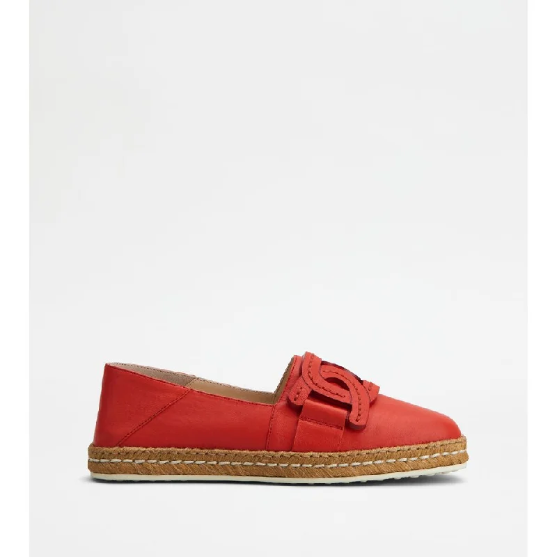 High - Top Women's Leather Sneakers in Black for a Stylish and Durable OptionSlip-Ons in Leather