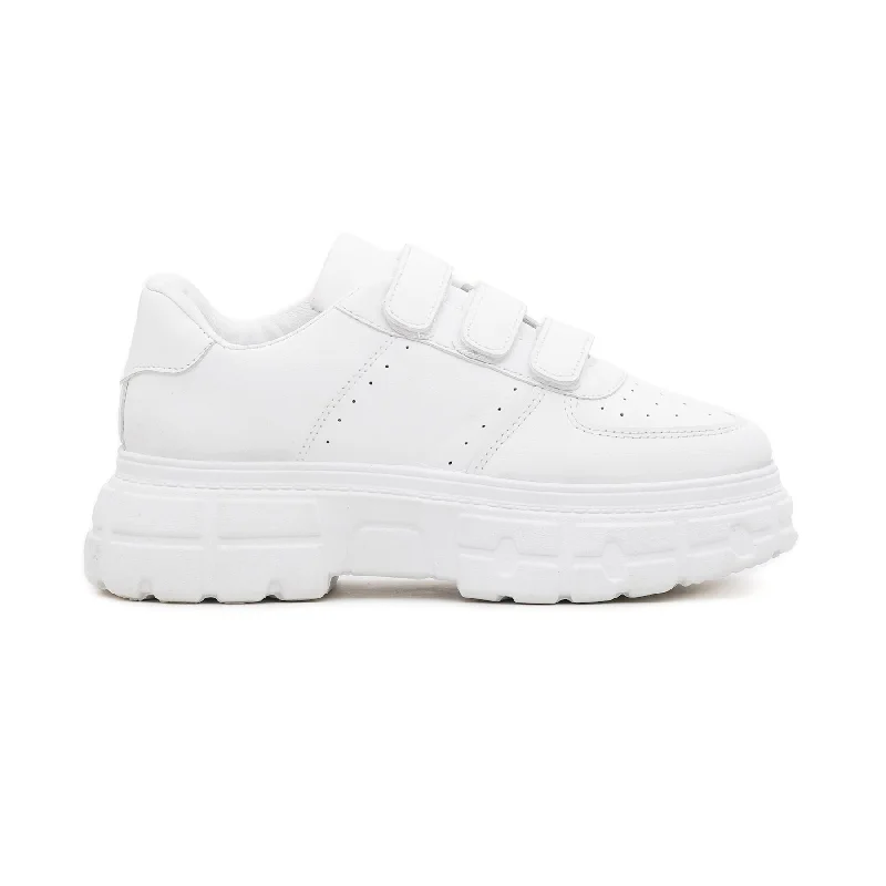 Cushioned women's athletic shoes for shock absorption​ White Casual Sneaker AT7128