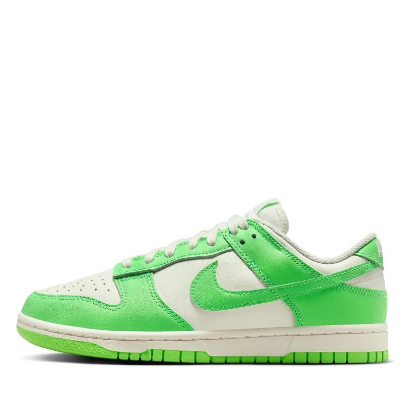 Patterned Print Women's Sneakers in Floral Designs for a Feminine and Fashion - Forward LookWomen's Nike Dunk Low - Sail/Green Strike Patterned Print Women's Sneakers in Floral Designs for a Feminine and Fashion - Forward LookWomen's Nike Dunk Low - Sail/Green Strike