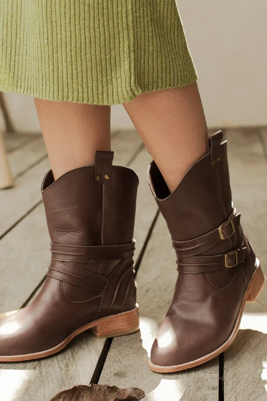 women's booties with Chelsea styleBarcelona Leather Boots
