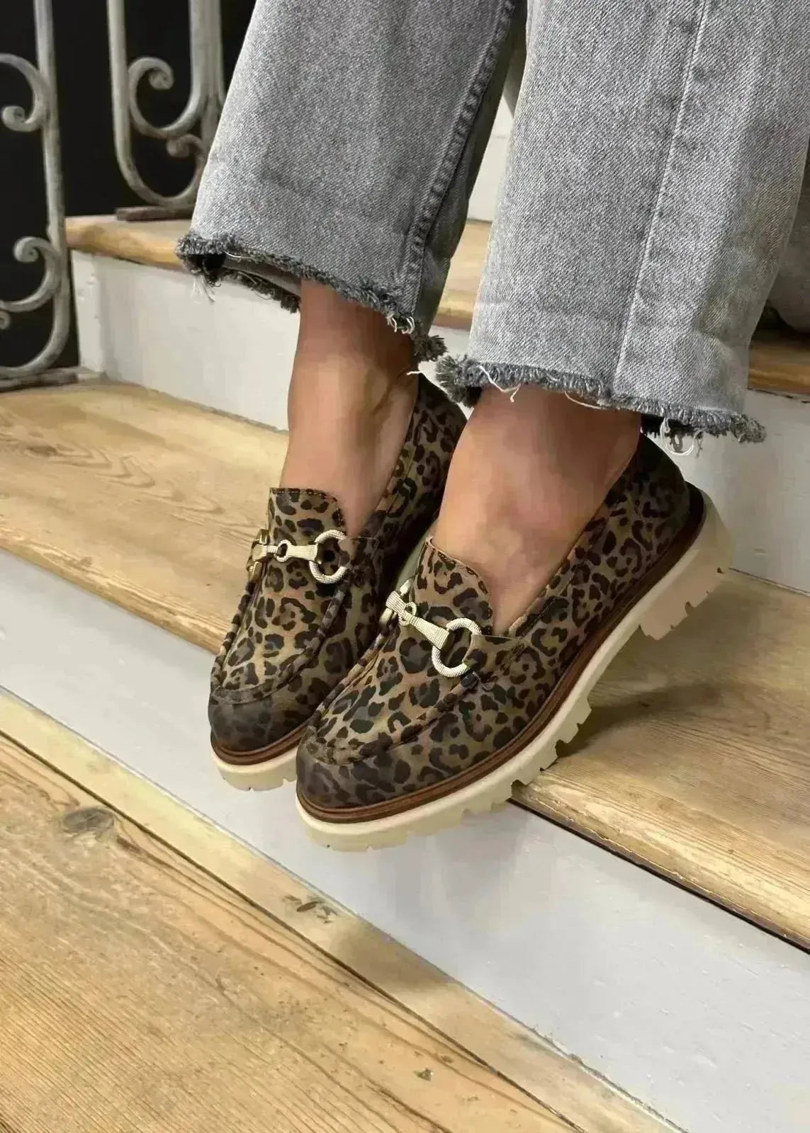 Women's ankle - high chunky boots with a thick soleMocassins Mat:20 7332 Léo print