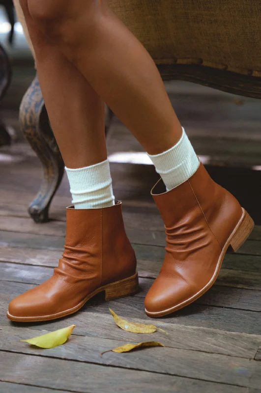 women's booties for workMoondream Chelsea Leather Boots