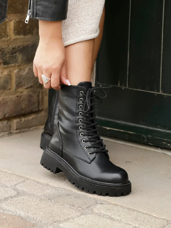 Women's block - heel chunky boots for stabilitySAMURAI