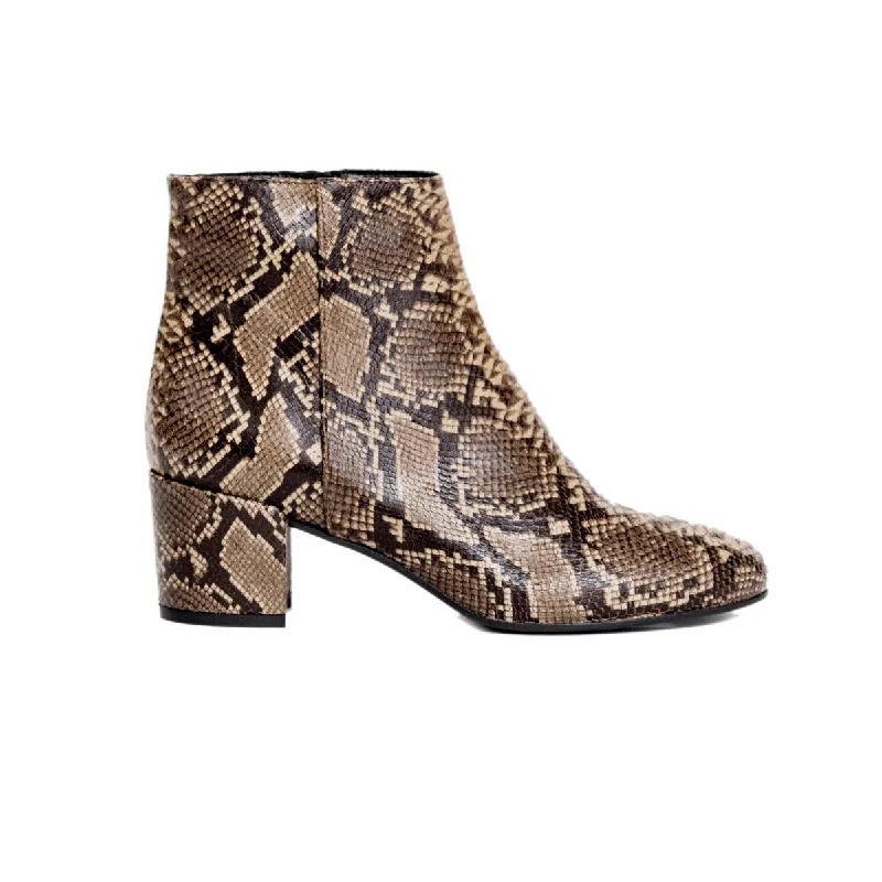 women's booties with pointed toeShilo
